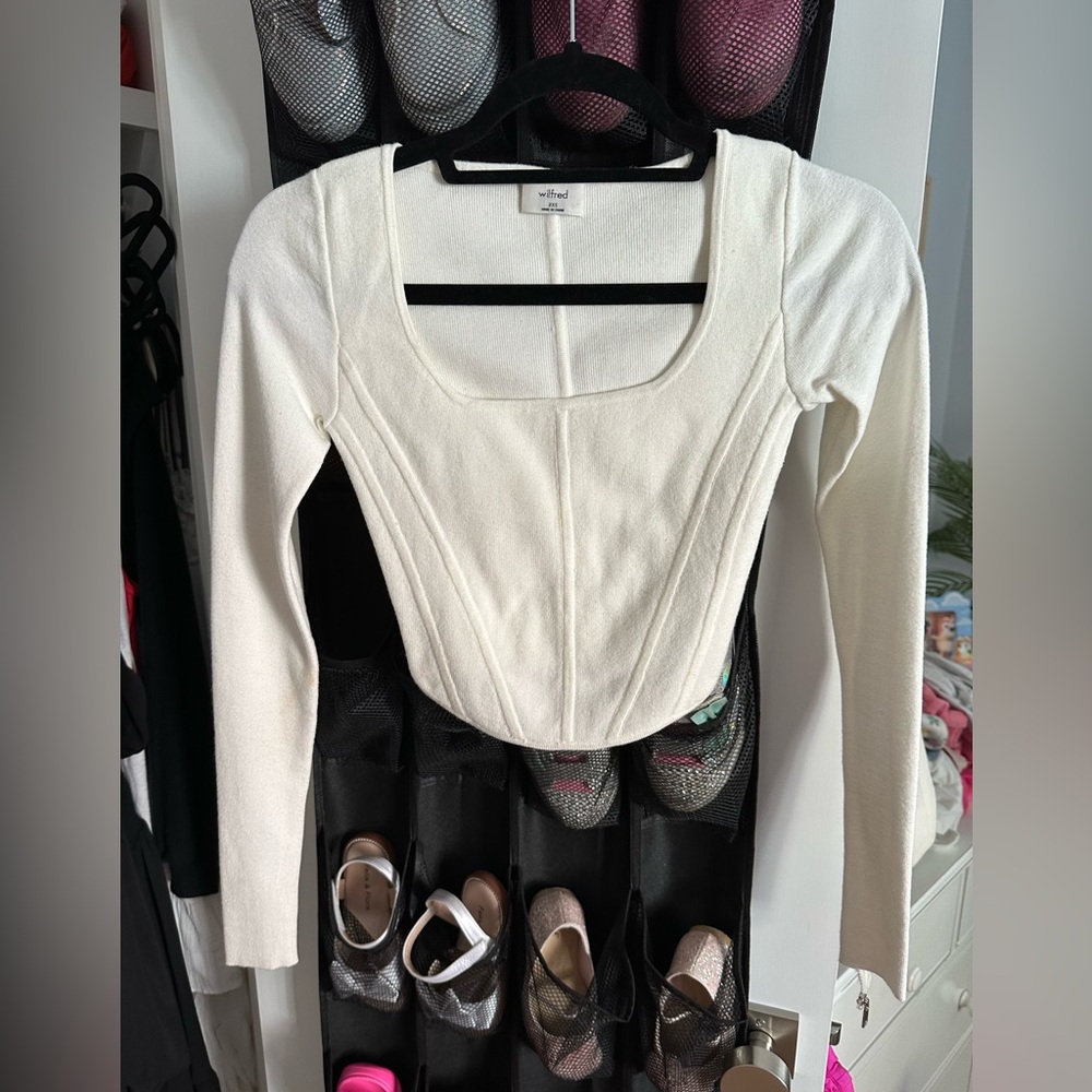 Aritzia Long Sleeve Top
